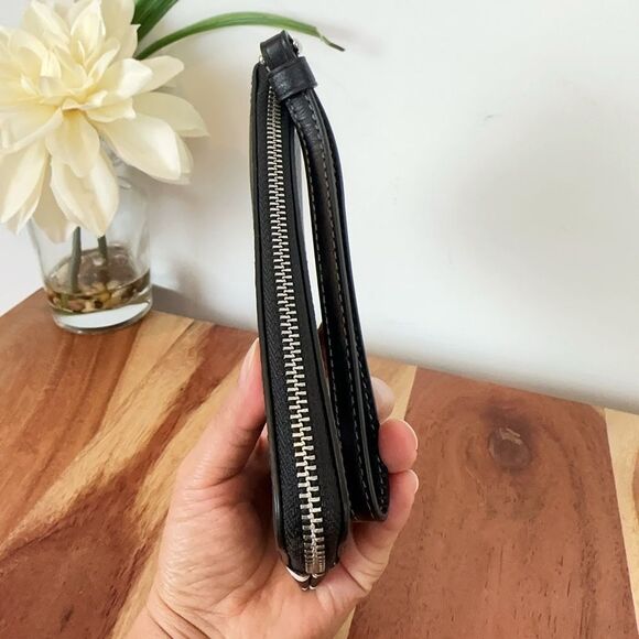 NWT Coach Corner Zip Wristlet With Floral Print - Picture 2 of 5